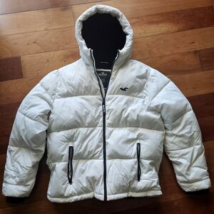Hollister white Puffer zipper jacket size large